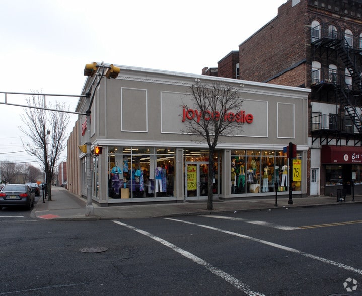 More Photos Of 494 Broadway, Bayonne Storefront For Sale