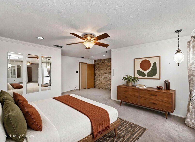 More Photos Of 1702 Lone Oak Dr, Leander Flex For Sale