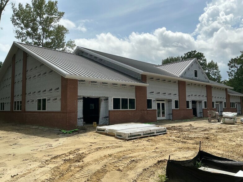 More Photos Of Joe Rouse Rd, Mount Pleasant Flex For Lease