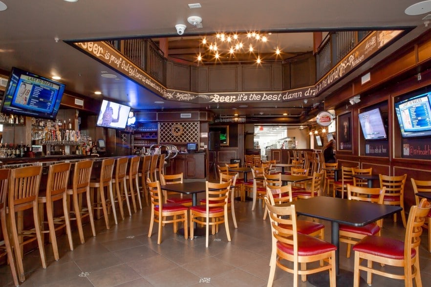 More Photos Of 197 E 2nd St, Pomona Bar For Sale