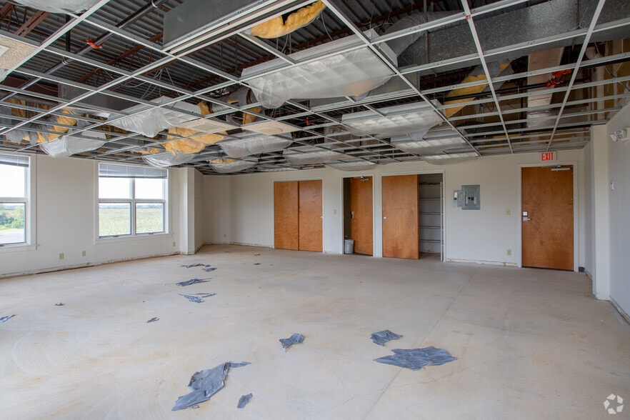 More Photos Of 5 Route 45, Mannington Medical For Sale