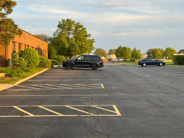 More Photos Of 4260 Westbrook Dr, Aurora Loft Creative Space For Lease