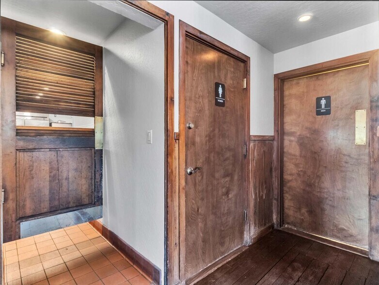 More Photos Of 611 Hwy 50, Zephyr Cove Restaurant For Sale