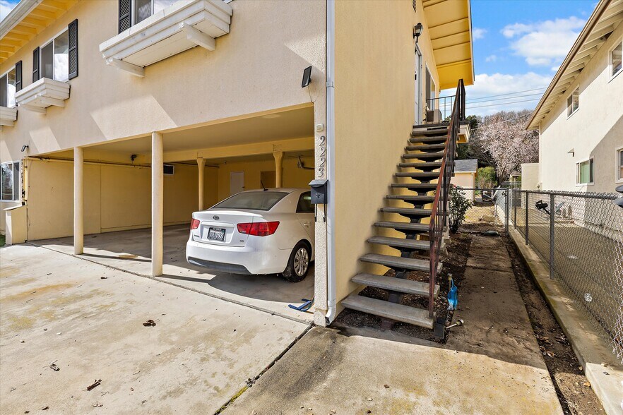 More Photos Of 2219 Oak St, Paso Robles Multifamily For Sale