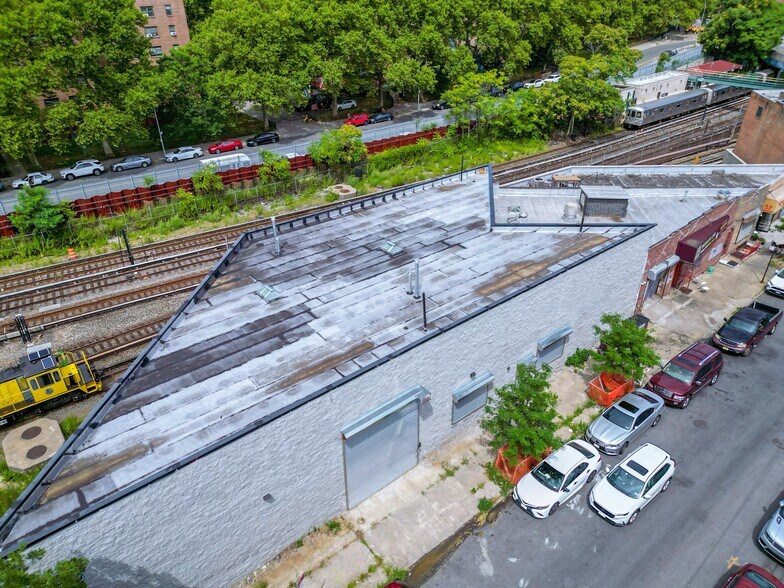 More Photos Of 2322 W 7th St, Brooklyn Warehouse For Sale