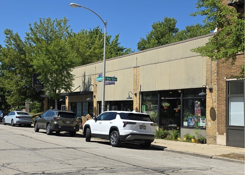 More Photos Of 3040-3046 S Delaware Ave, Milwaukee Storefront For Sale