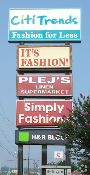 More Photos Of 1631 Gordon Hwy, Augusta Storefront For Lease