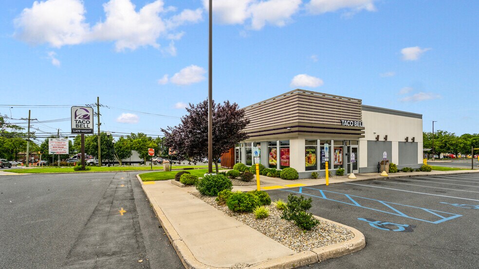 More Photos Of 365 Convery Blvd, Perth Amboy Unknown For Lease