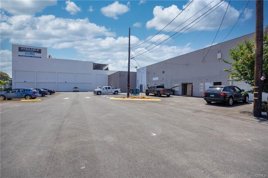 More Photos Of 17428 Bellflower Blvd, Bellflower Storefront For Lease