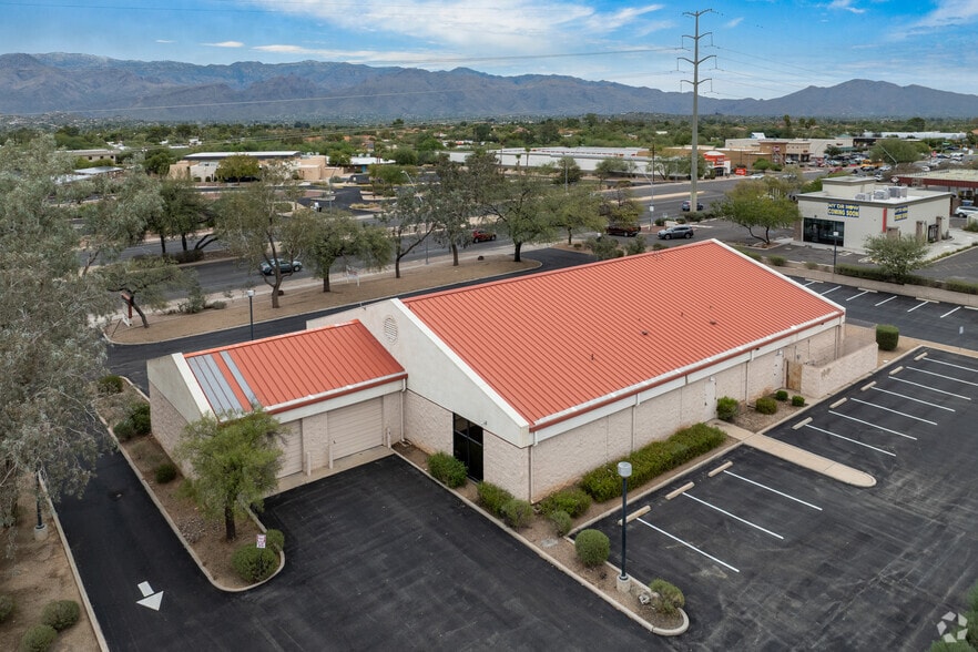 More Photos Of 7740 E Speedway Blvd, Tucson Freestanding For Lease