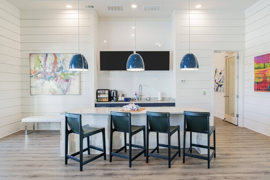 More Photos Of 28003 State Highway 181, Daphne Apartments For Sale