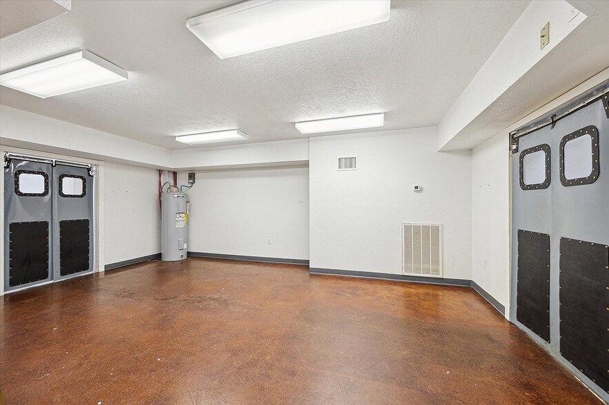 More Photos Of 920 Front St, Columbus Warehouse For Sale