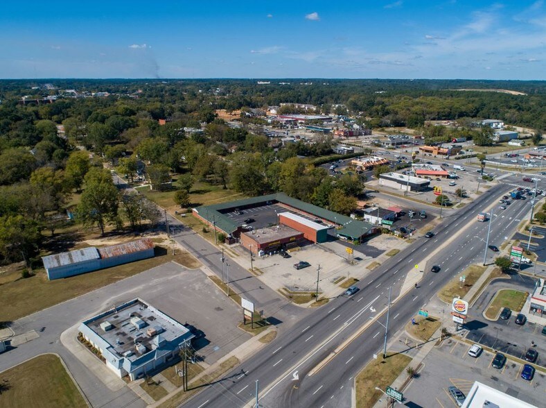 More Photos Of 315 N Eastern Blvd, Fayetteville Convenience Store For Sale