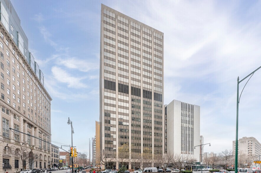 More Photos Of 111 Livingston St, Brooklyn Office For Lease