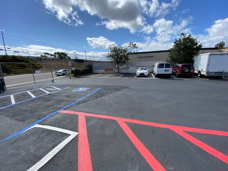 More Photos Of 2295 Main St, San Diego Warehouse For Lease