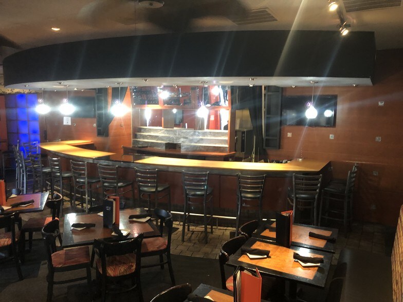 More Photos Of 109 Old Chapin Rd, Lexington Storefront Retail Office For Lease