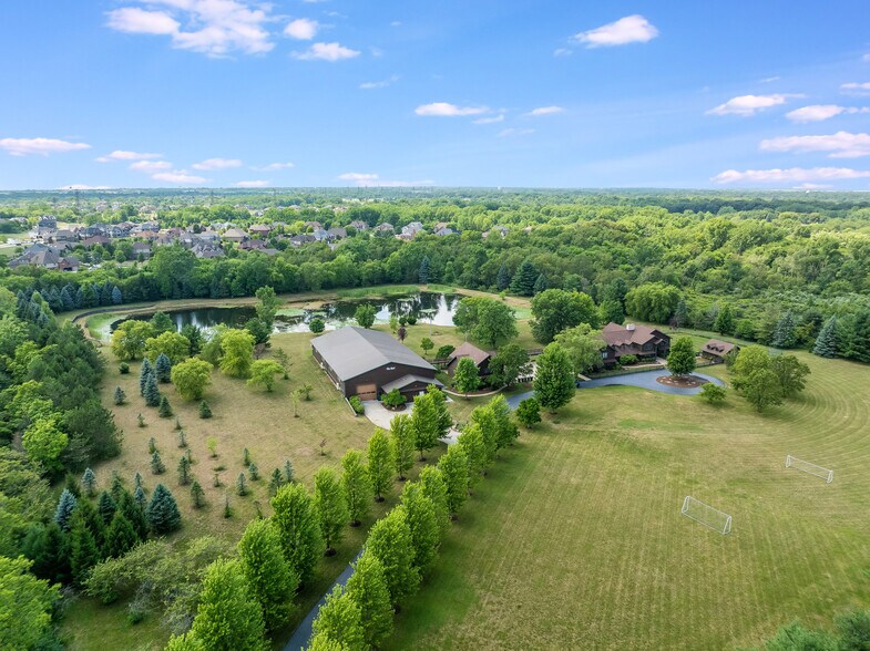 More Photos Of 22660 S Harlem Ave, Frankfort Flex For Sale