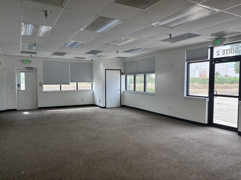 More Photos Of 4104 Sable Rd, Longmont Warehouse For Lease