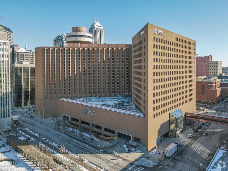 More Photos Of 101-115 W Washington St, Indianapolis Office For Lease