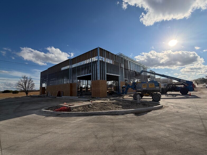 More Photos Of 1012 Municipal Dr, Leander Storefront For Sale