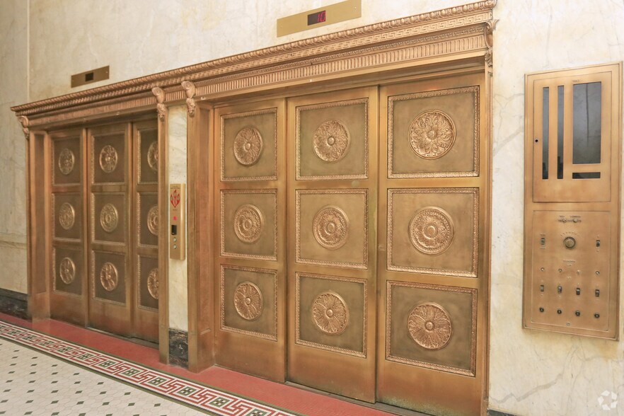 More Photos Of 750 S Broadway, Los Angeles Apartments For Lease