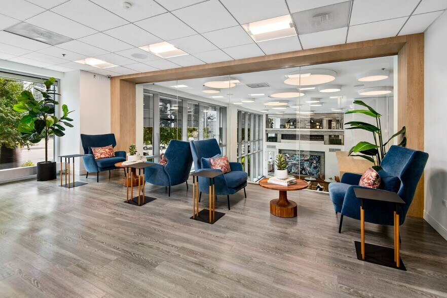 More Photos Of 300 N Canal St, Chicago Apartments For Sale