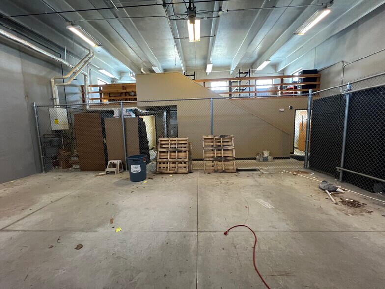 More Photos Of 213 S Oak Ave, Owatonna Office For Sale