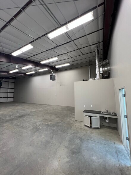 More Photos Of 3111 IH 30, Dallas Light Distribution For Lease