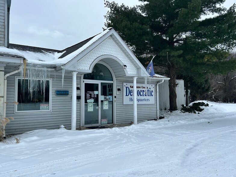 More Photos Of 3234 S Westnedge Ave, Kalamazoo Medical For Sale