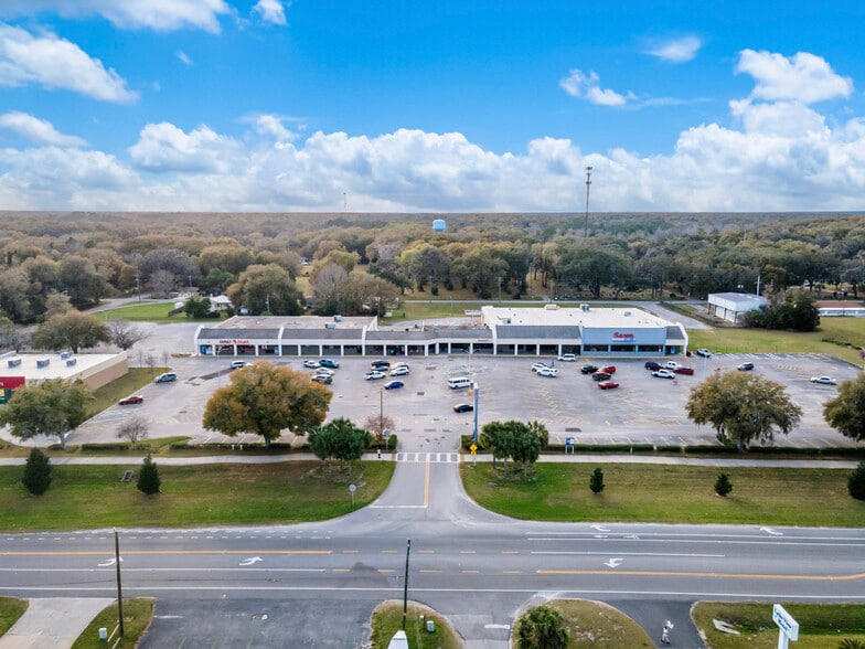 Primary Photo Of 915 N Summit St, Crescent City Unknown For Lease