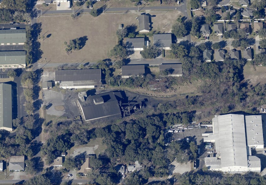 More Photos Of 710 S Rossiter St, Mount Dora Warehouse For Sale