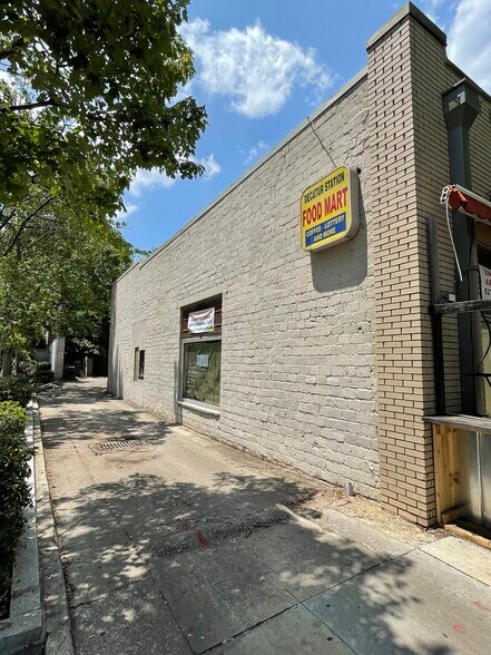 More Photos Of 406-416 Church St, Decatur Storefront For Lease