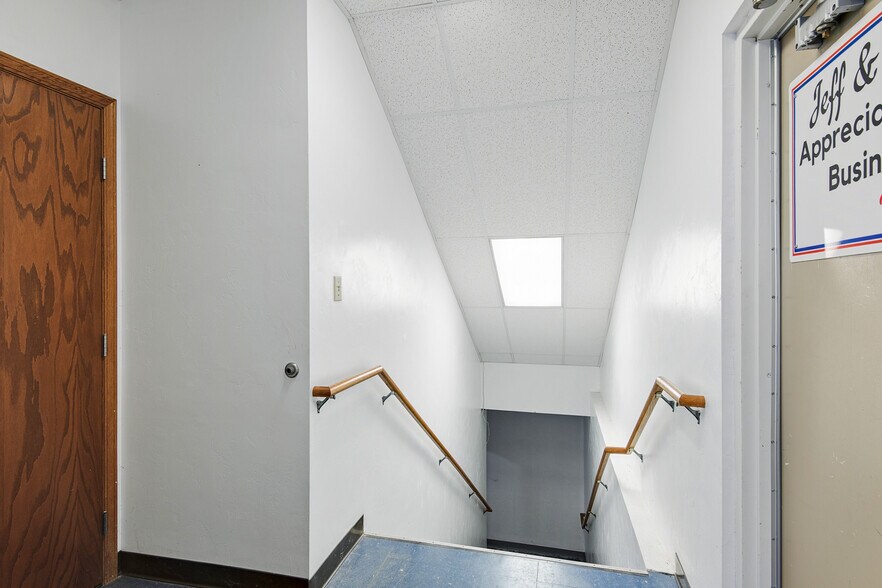 More Photos Of 2270 Salscheider Ct, Howard Warehouse For Sale
