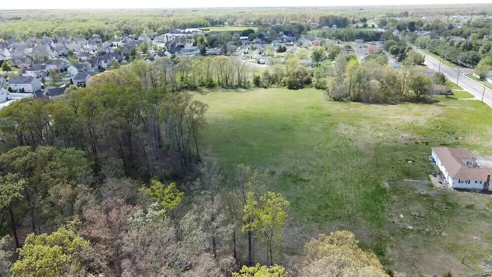 More Photos Of 871 Corkery Ln, Williamstown Apartments For Sale