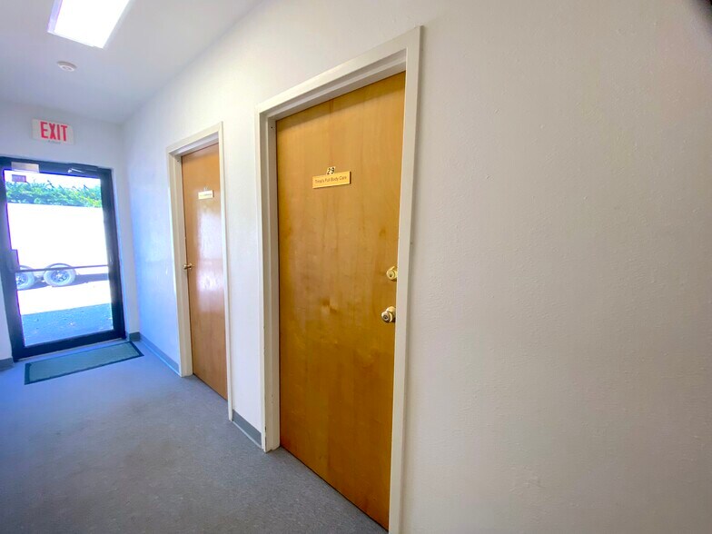 More Photos Of 1655 E Semoran Blvd, Apopka Medical For Sale