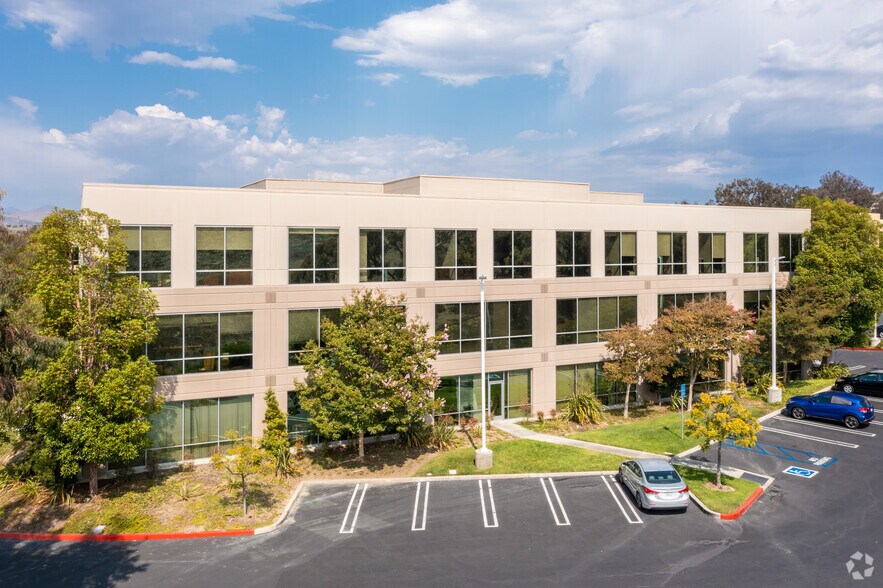 More Photos Of 903 Calle Amanecer, San Clemente Office For Lease