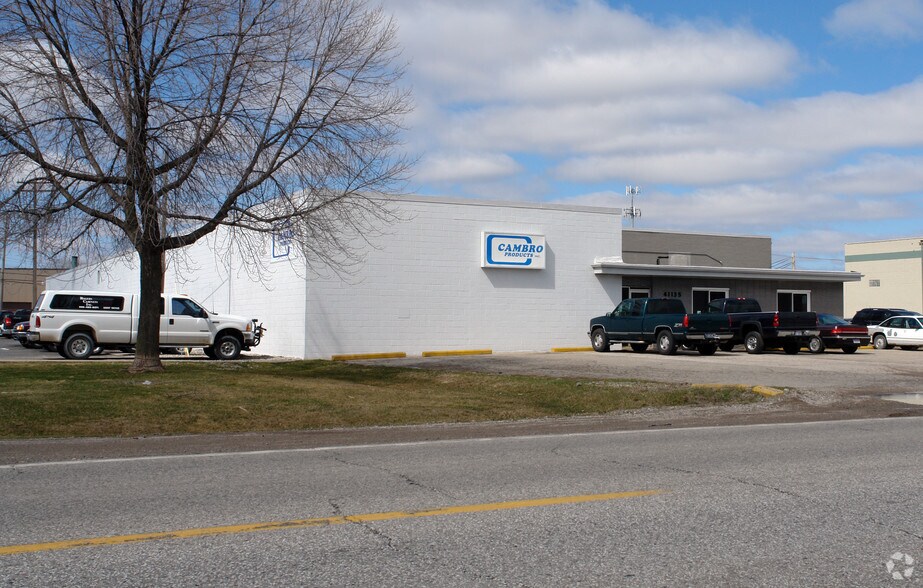 More Photos Of 41135 Irwin Dr, Harrison Township Warehouse For Sale