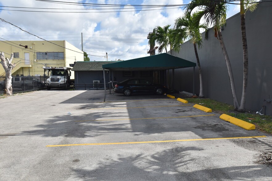 More Photos Of 1772 W Flagler St, Miami Medical For Sale