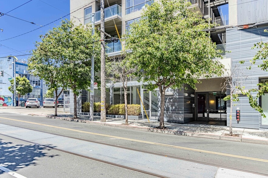 More Photos Of 550-560 18th St, San Francisco Apartments For Lease