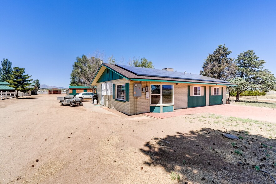 More Photos Of 7950 N Coyote Springs Rd, Prescott Valley Horse Stables For Sale