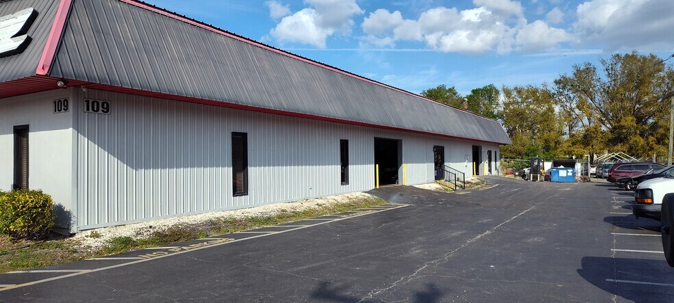 More Photos Of 109 N Falkenburg Rd, Tampa Manufacturing For Sale
