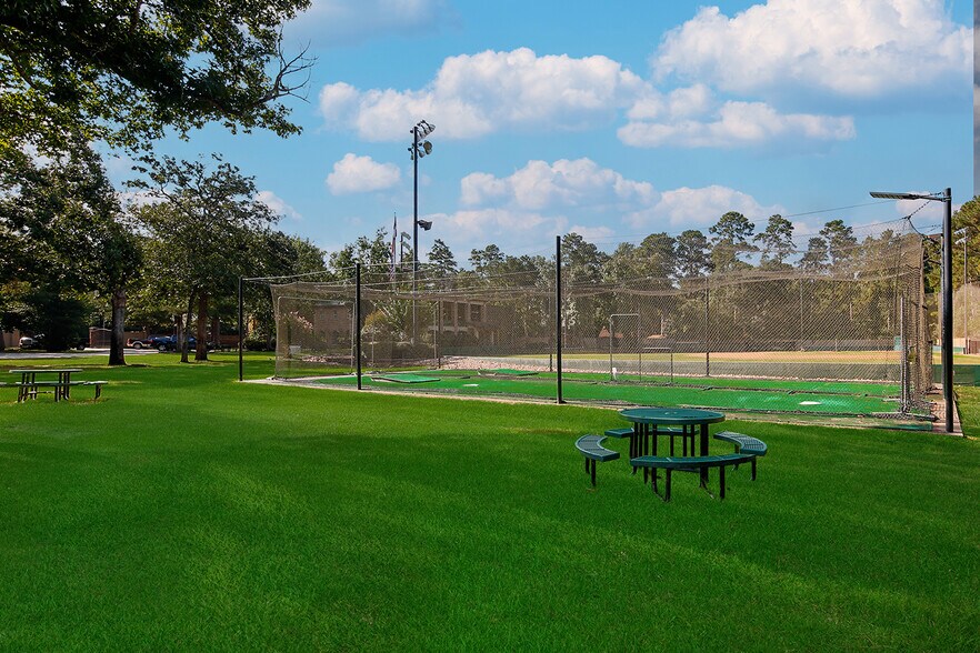 More Photos Of 28611 Blue Jack Ln, Magnolia Sports And Entertainment For Sale