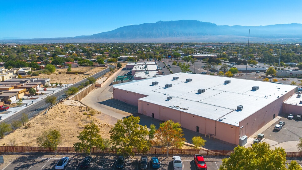 More Photos Of 3301 Southern Blvd, Rio Rancho Storefront For Lease