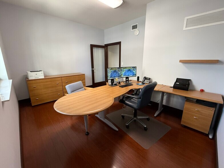 More Photos Of 16 SW 1st Ave, Miami Office Residential For Sale