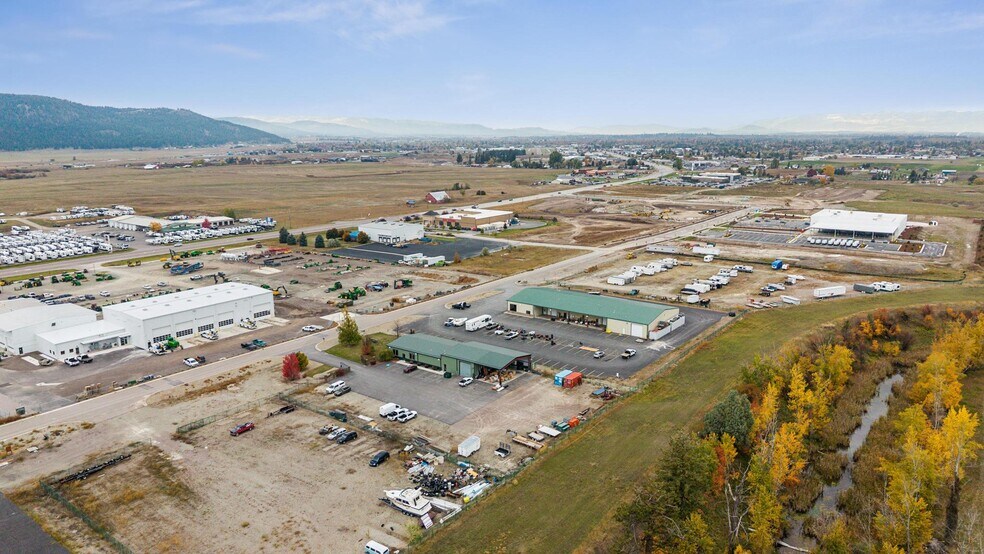 More Photos Of 201 United Dr, Kalispell Flex For Lease