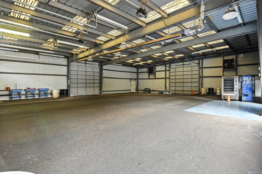 More Photos Of 2931 N Center St, Hickory Carwash For Sale