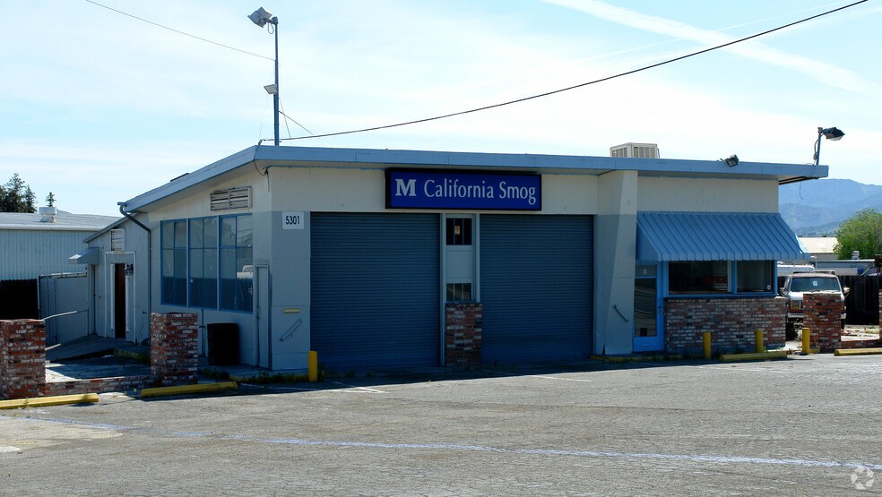 Primary Photo Of 5301 Pacheco Blvd, Martinez Auto Repair For Sale