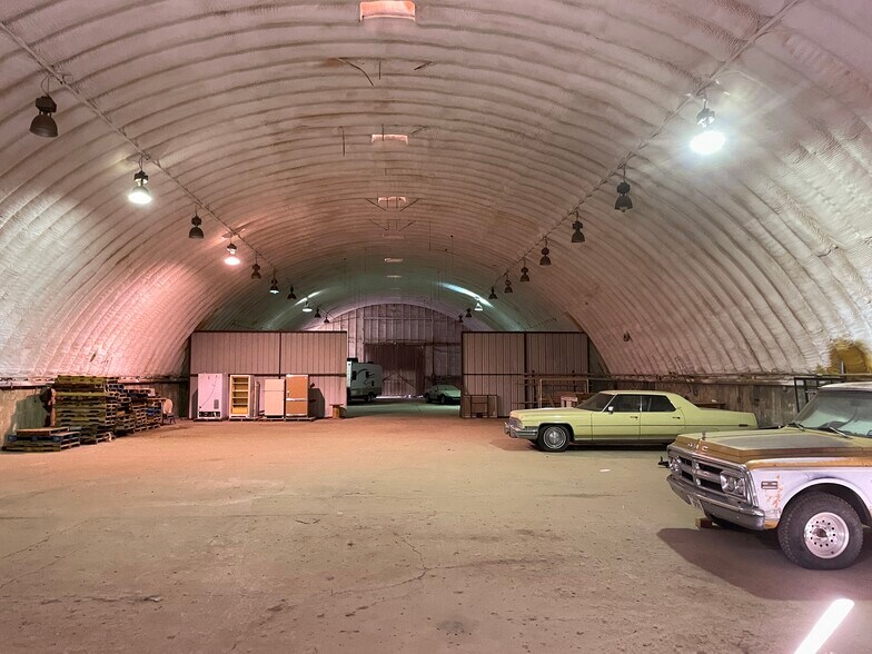 More Photos Of 103 E 1st St, Idalou Warehouse For Sale