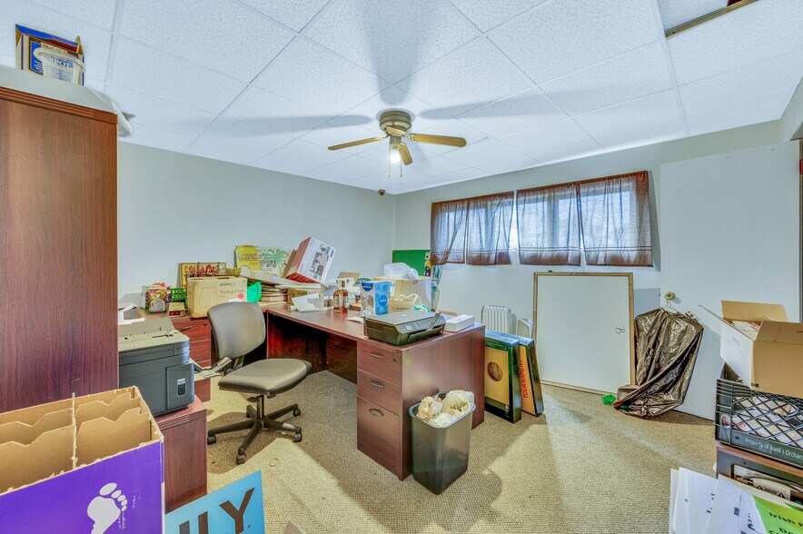 More Photos Of 524 Court St, Scranton General Retail For Sale