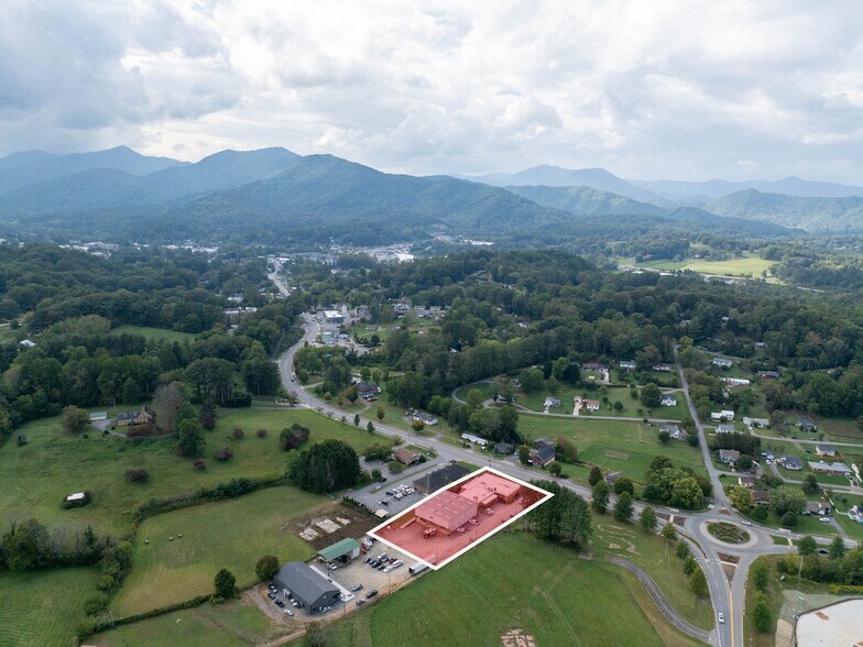 More Photos Of 30 New Treads Dr., Waynesville Light Distribution For Sale